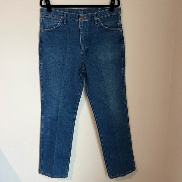 VTG Wrangler Jeans Mens 35x32 Medium Blue Denim Cowboy Cut Slim Fit 936PWD Rodeo - Picture 1 of 10